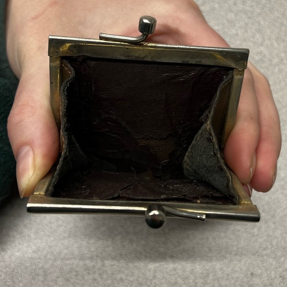 Authentic Vintage Valentino Coin Purse - Picture 6 of 11